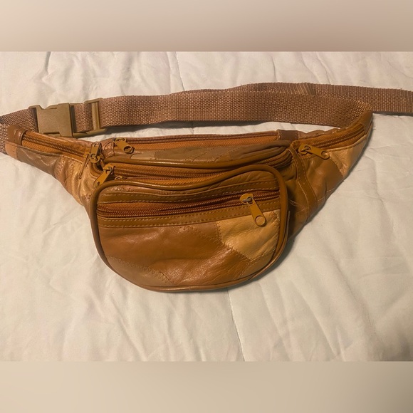 Women’s Vintage Brown Patchwork Leather Fanny Pack Bag - Picture 3 of 7
